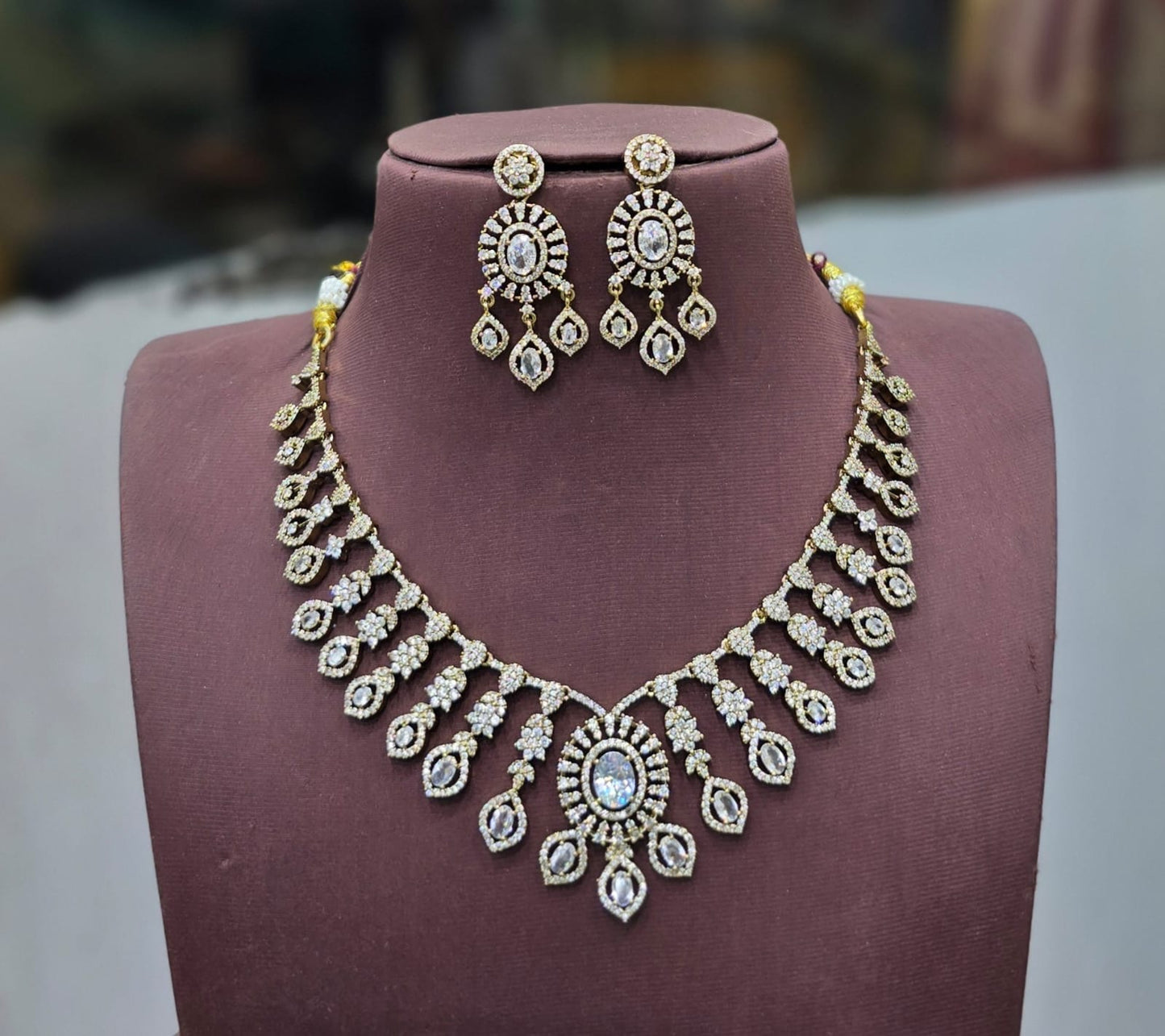Elegant Victorian finish Cz Stone Choker Necklace with Earrings -1 Set