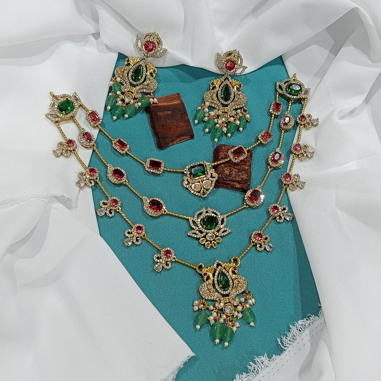 Classic Premium Elegance Layered Multicolor Necklace with Earrings