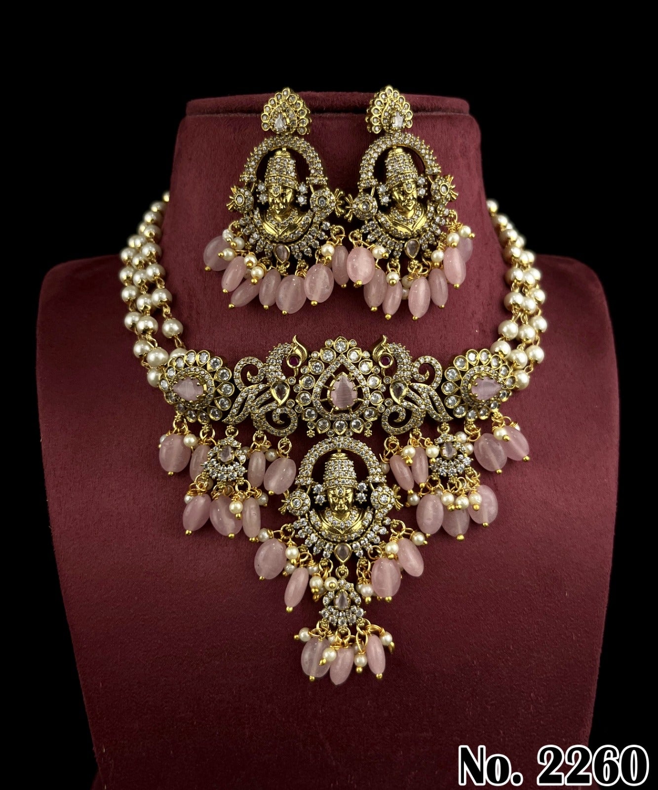 Designer Victorian Choker Necklace with Earrings