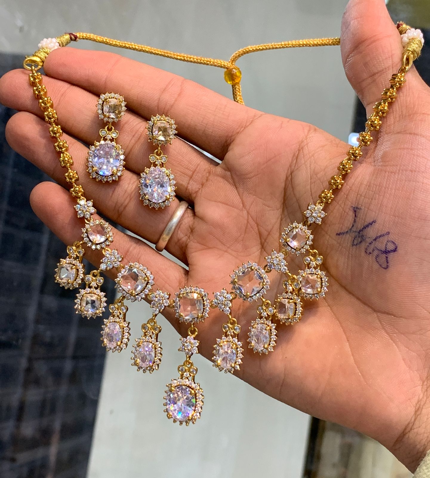 Pretty Designer Necklace with Earrings