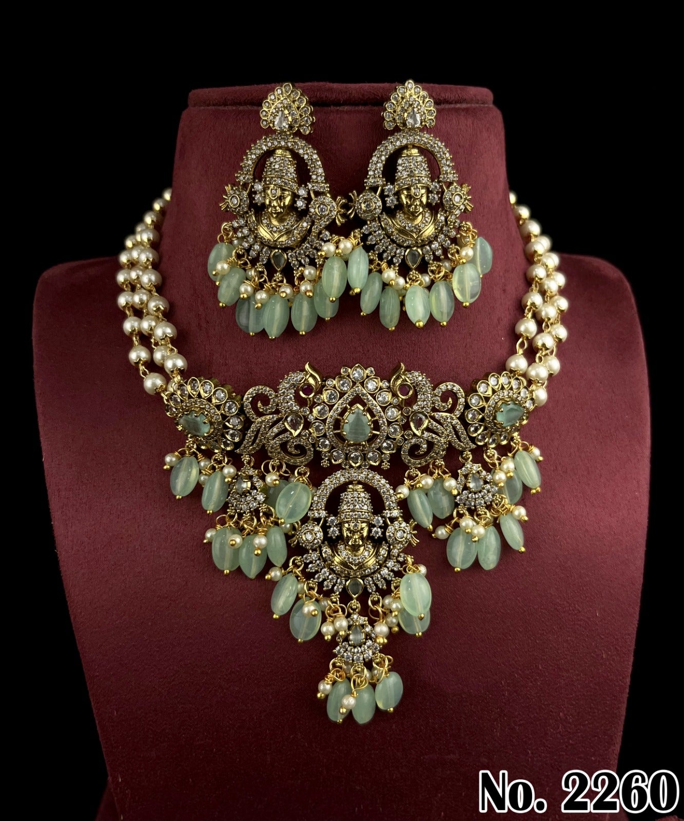 Designer Victorian Choker Necklace with Earrings