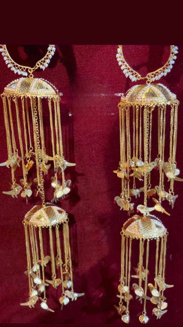 Elegant Bridal Kalire With Gold Chains And Bird Leaf Charms