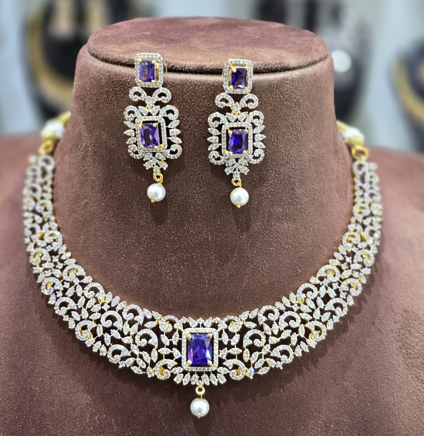 Stylish and Trendy Cz Stone GJ Polish Necklace Set With Earrings