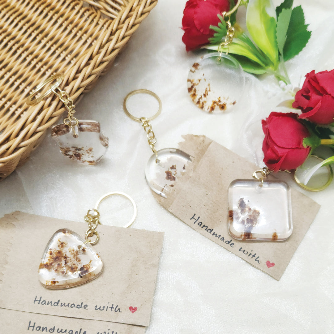 Flower Embedded Resin Keychain - Gifts