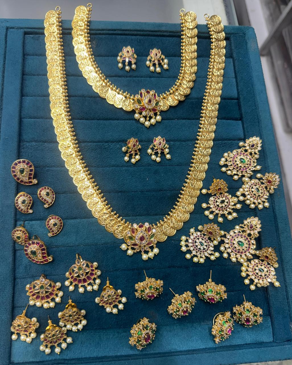 Classic Kasumala with Changeable Pendant -4in1 Premium Coin Necklace with Earrings and Tikka
