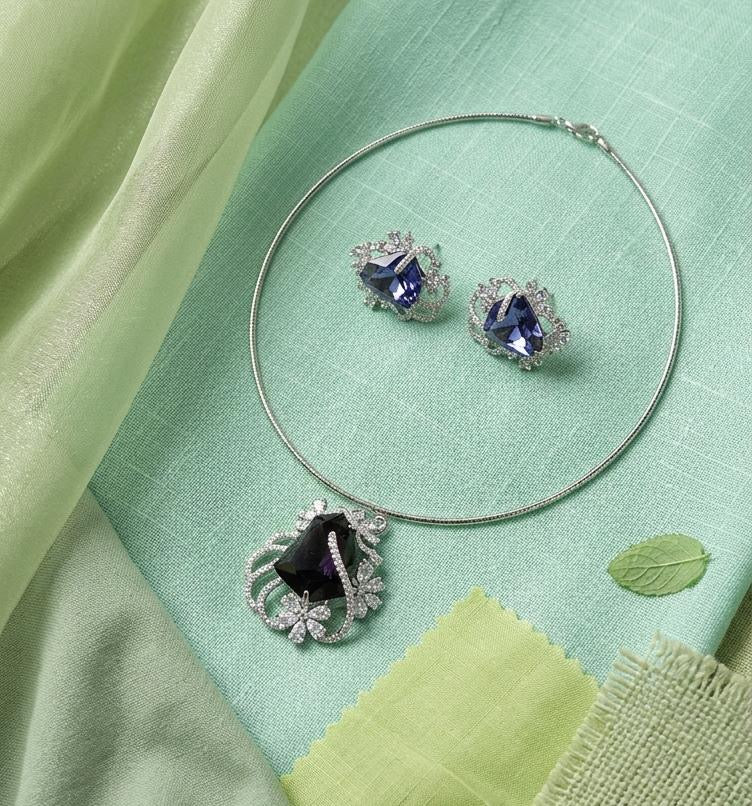 Premium Quality Silver Finish AD Pendant Necklace Set With Earrings
