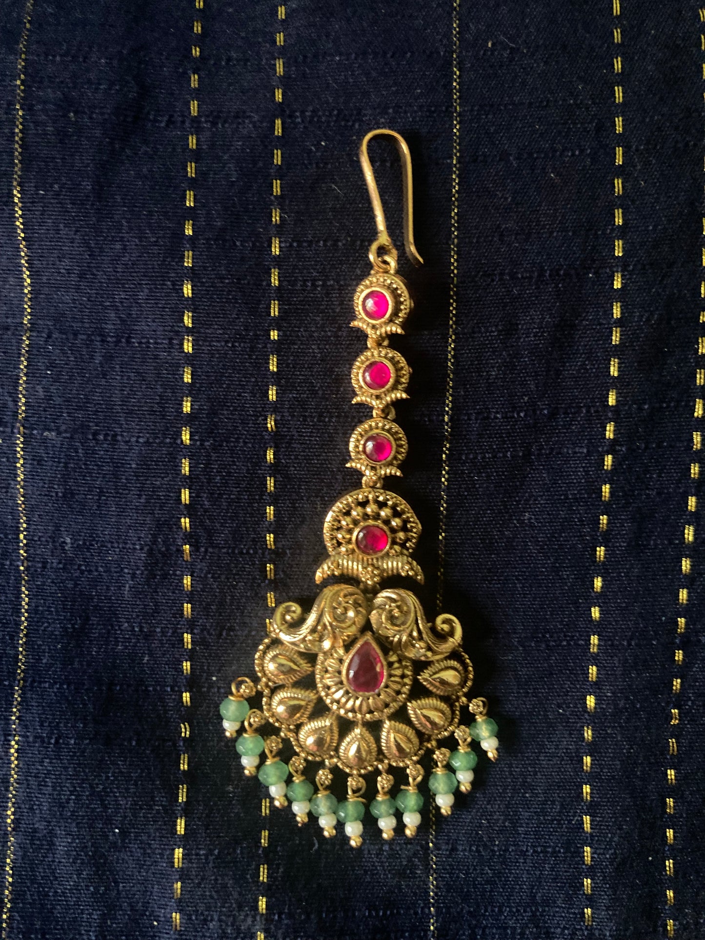 Beautiful AD Stone Matte Finish Tikkas-Premium quality chuti