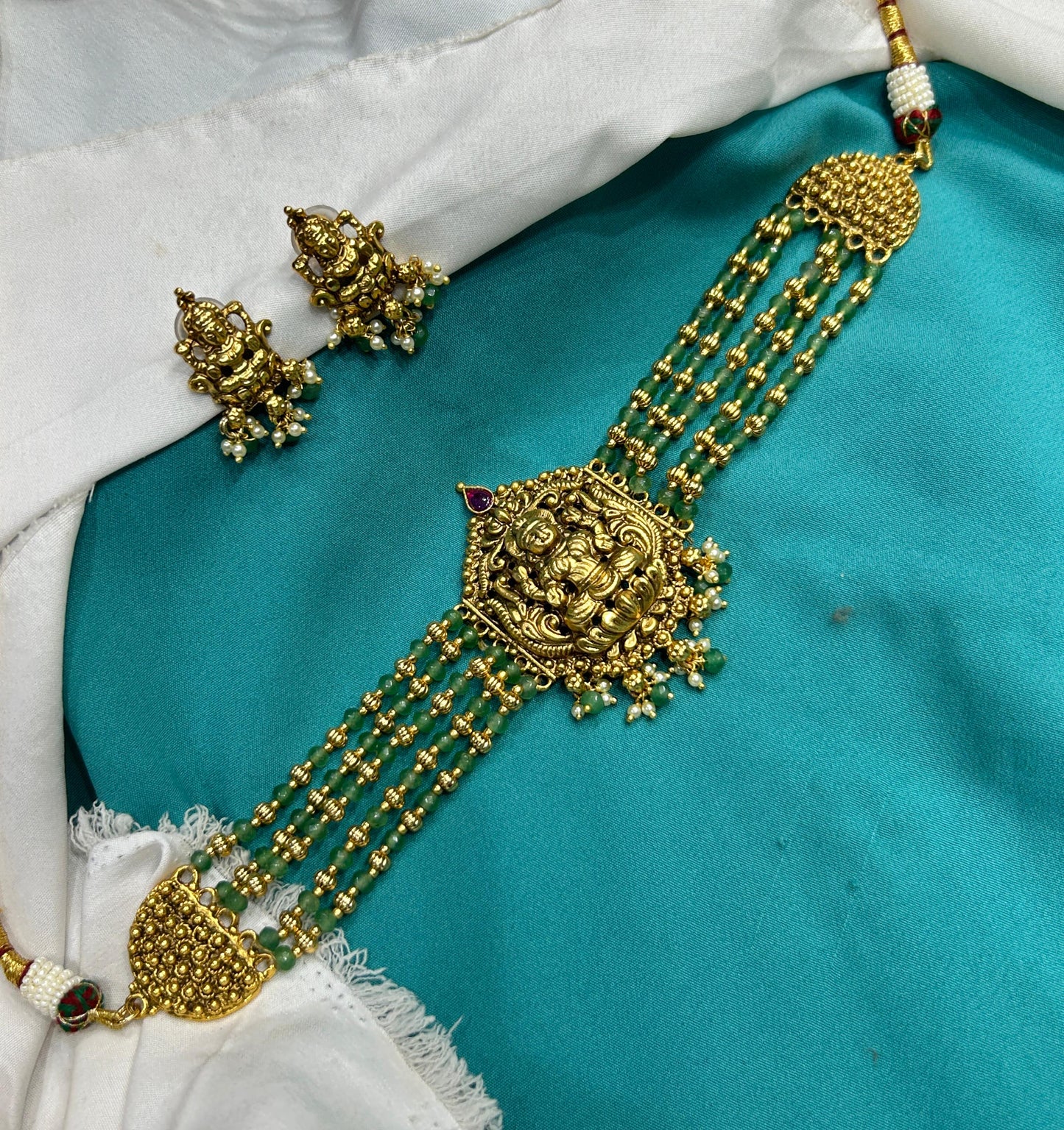 Premium Layered Minichoker Necklace with Earrings - Multicolor