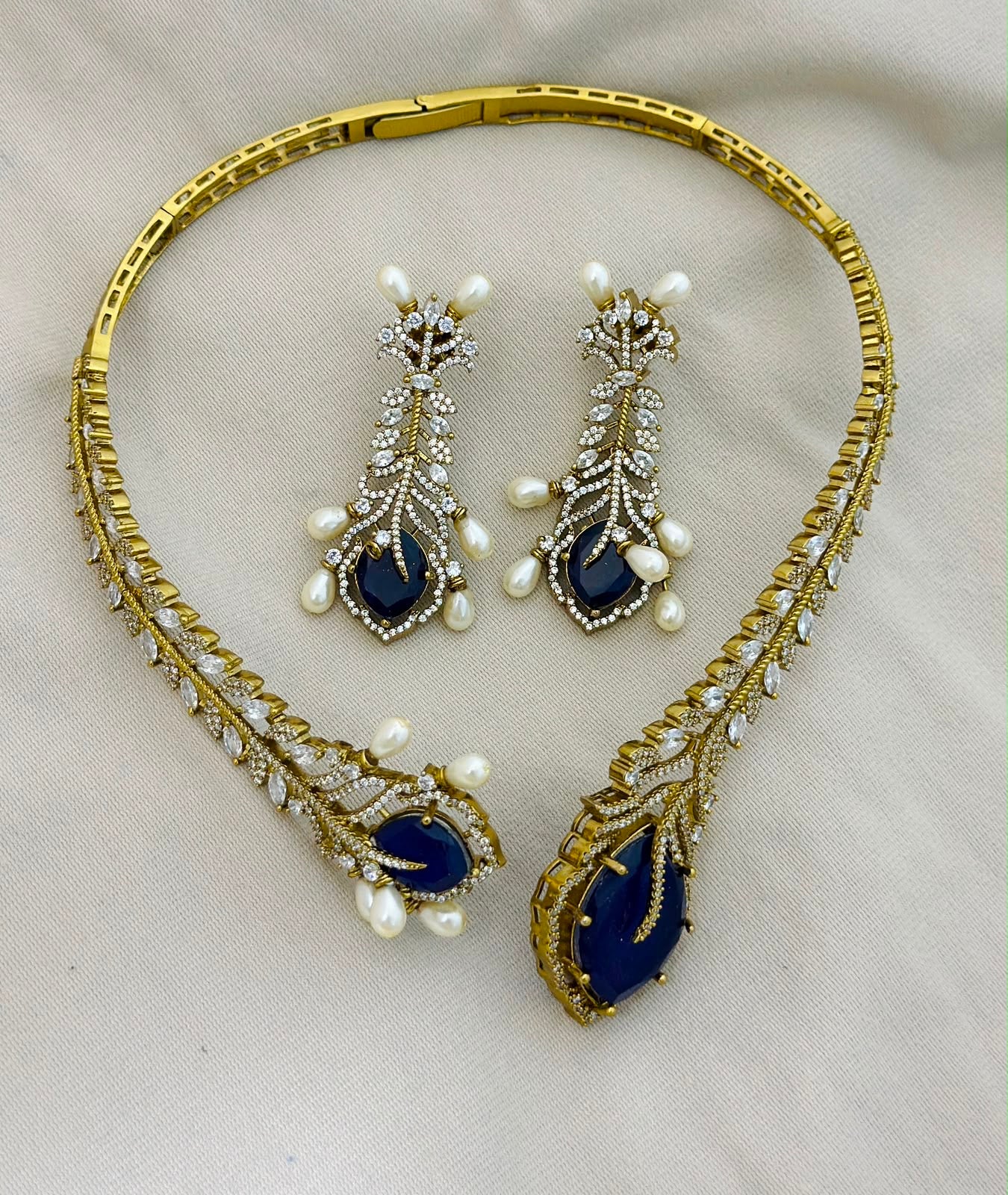 Premium Antique Finish Stunning Choker Necklace with Earrings