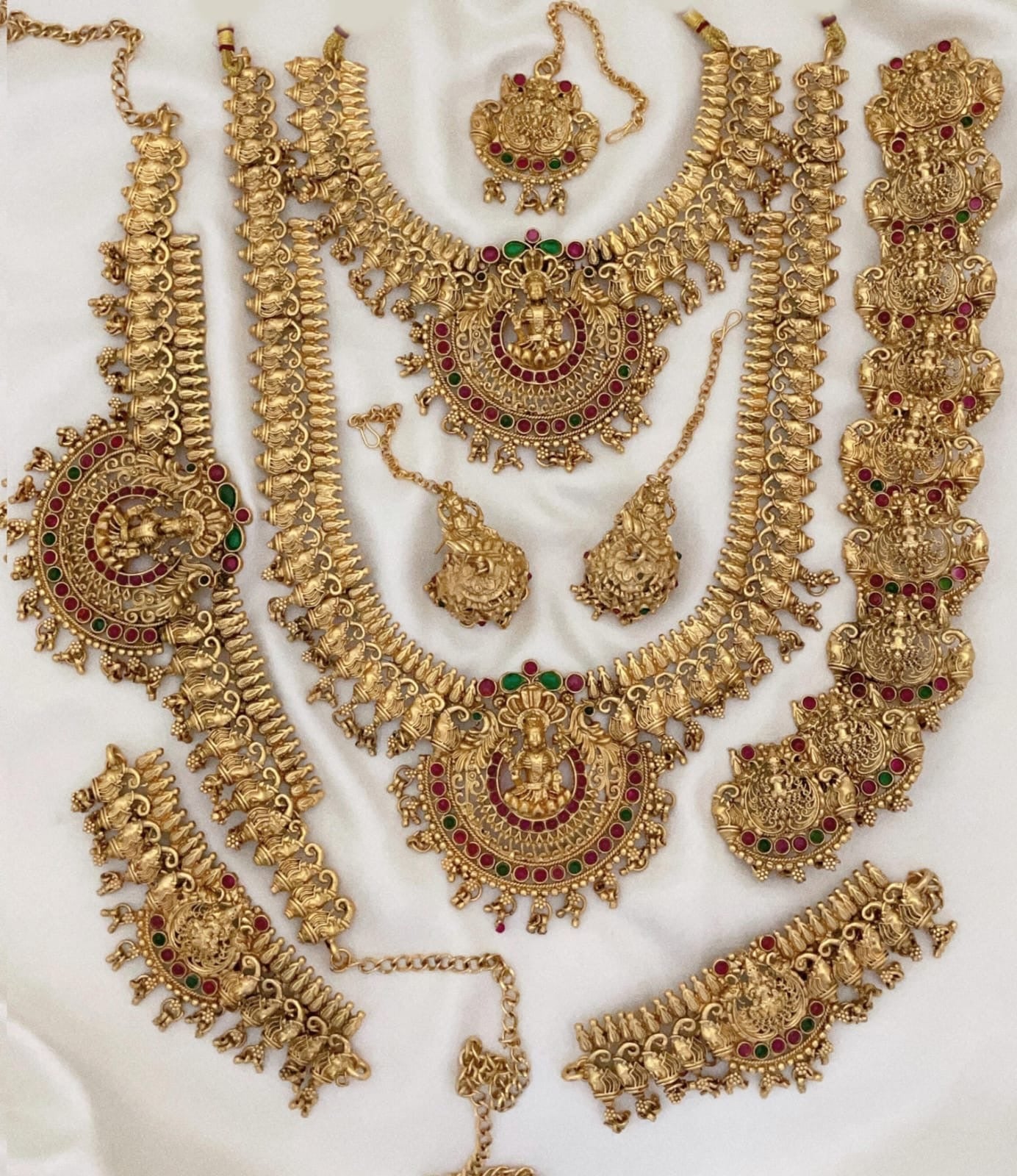 Trendy Design Temple Jewelry-Heavy Bridal Matte Necklace Combo Set with Earrings and tikka