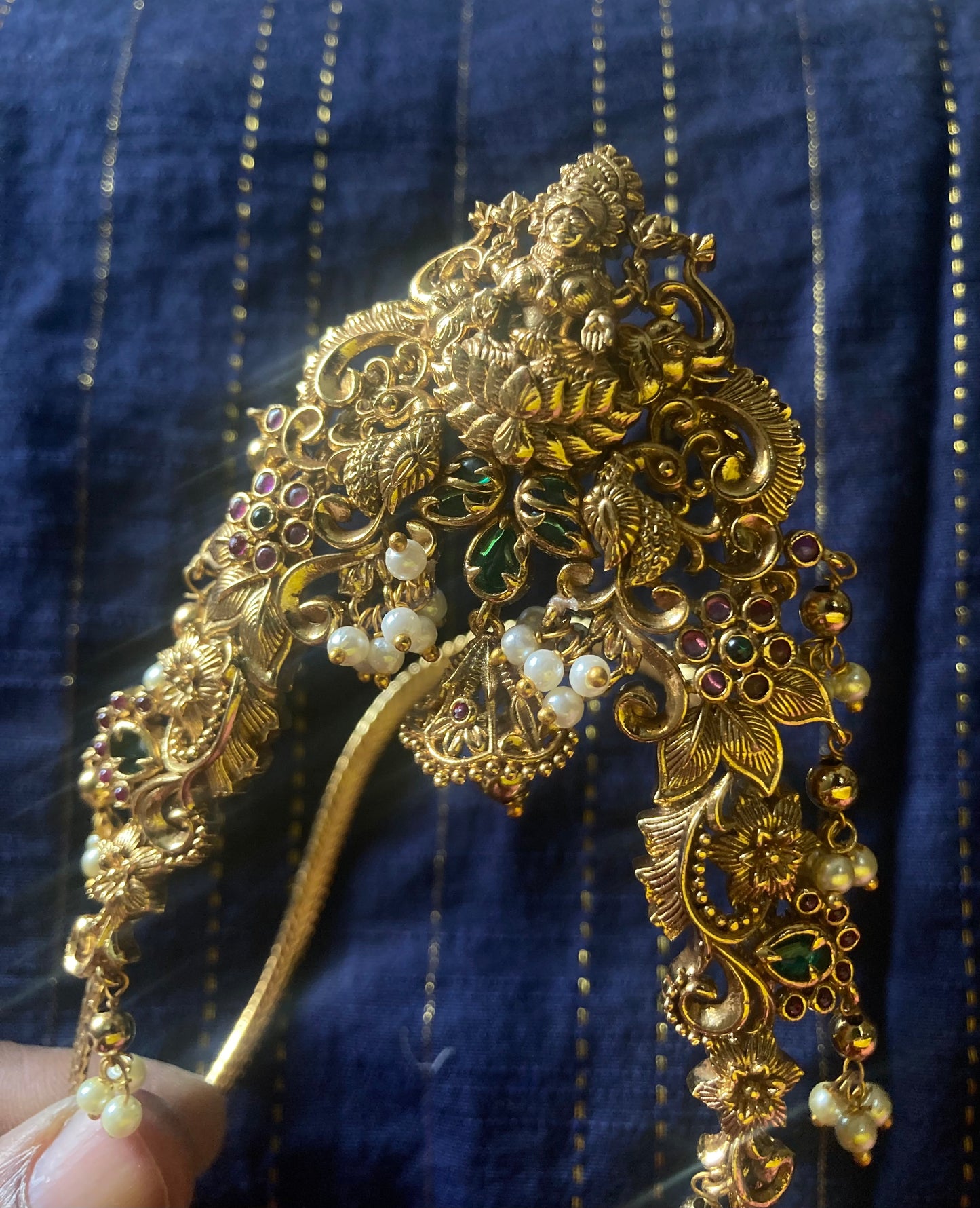 Premium Quality Antique Finish Single Vanki With Beads