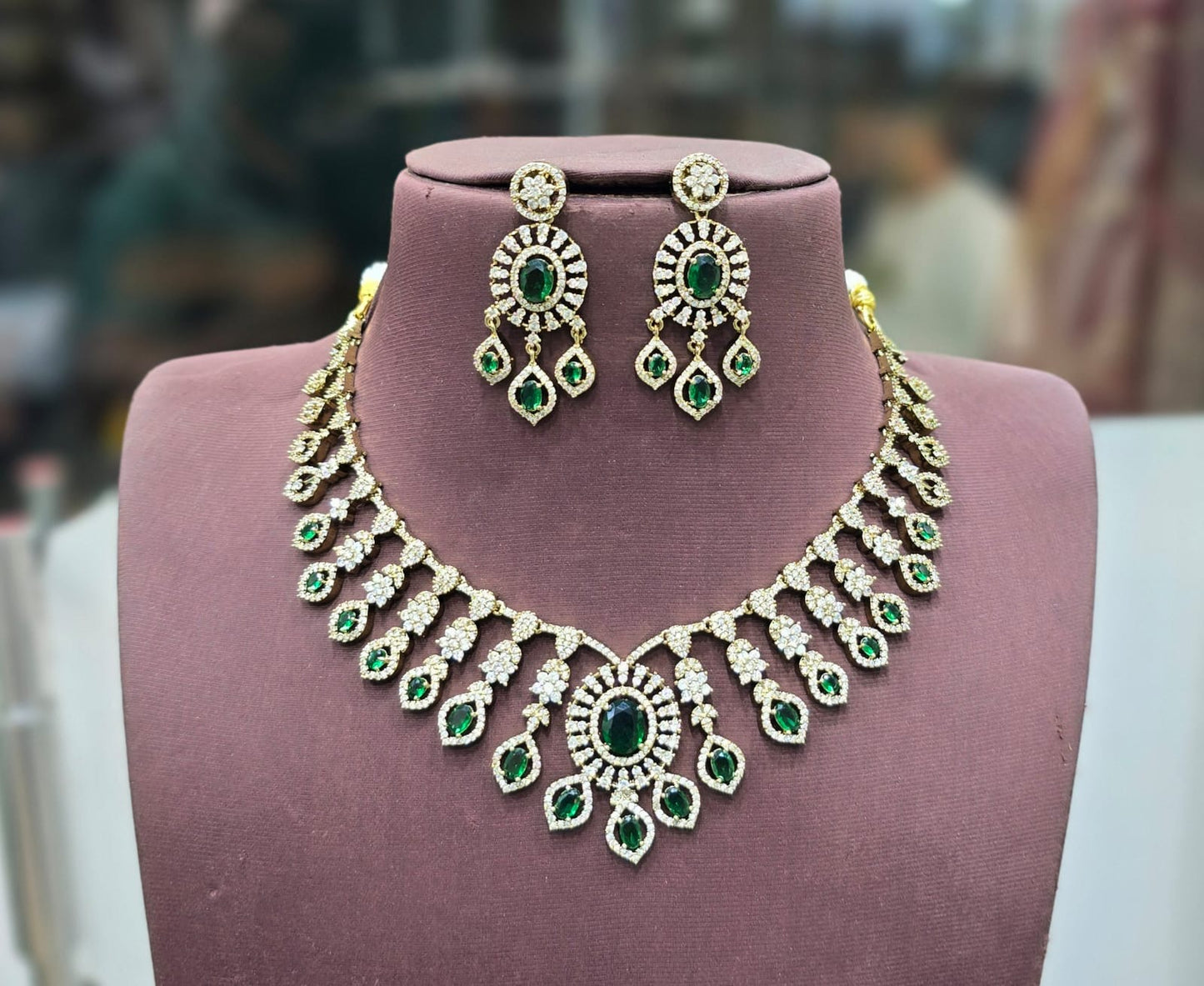 Elegant Victorian finish Cz Stone Choker Necklace with Earrings -1 Set