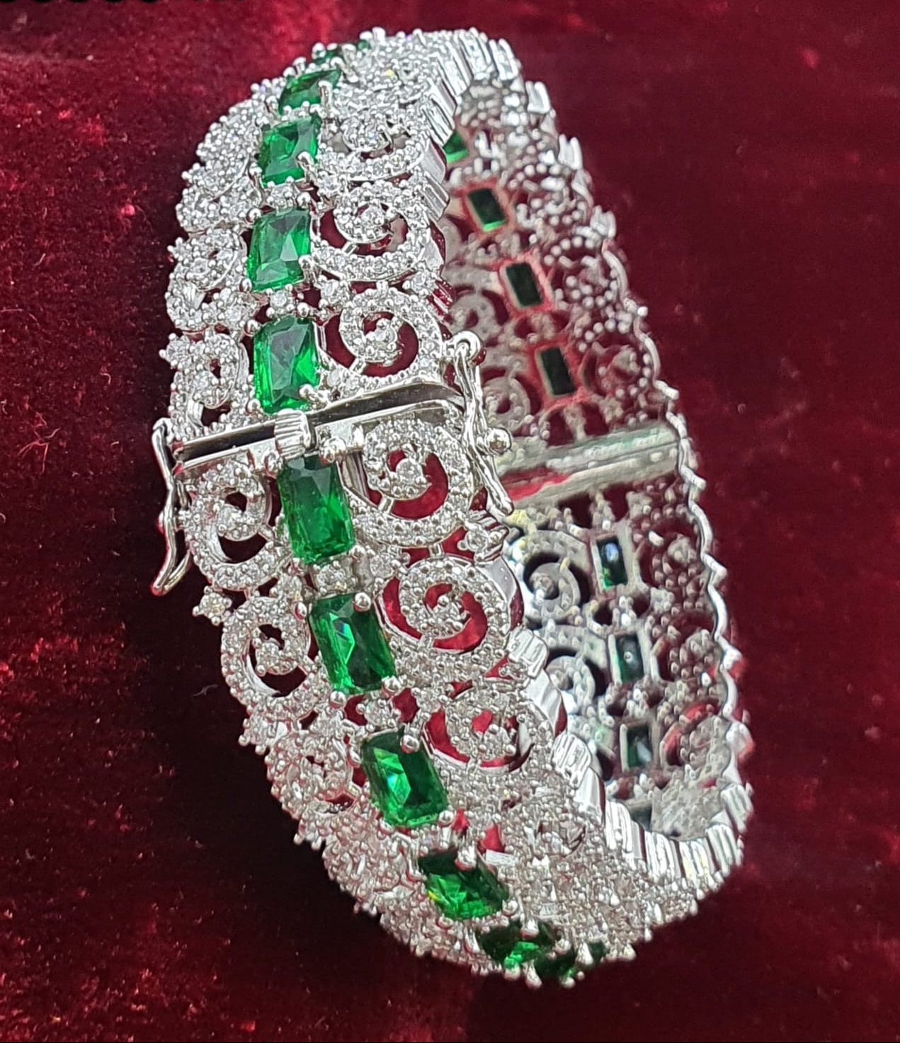 Designer Wear Premium Silver Finish Openable Kada Bangles - 1 Piece