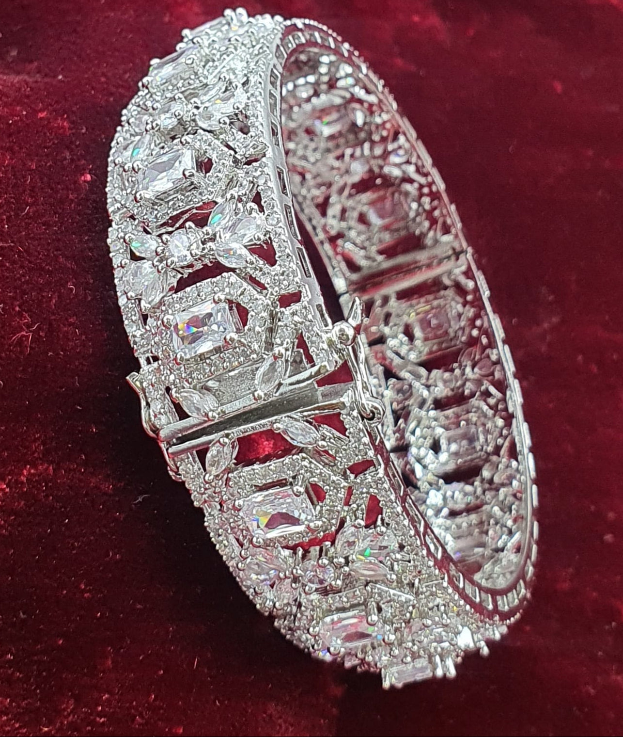 Designerwear Premium  Silver Finish Openable Kada Bangle - 1 Piece