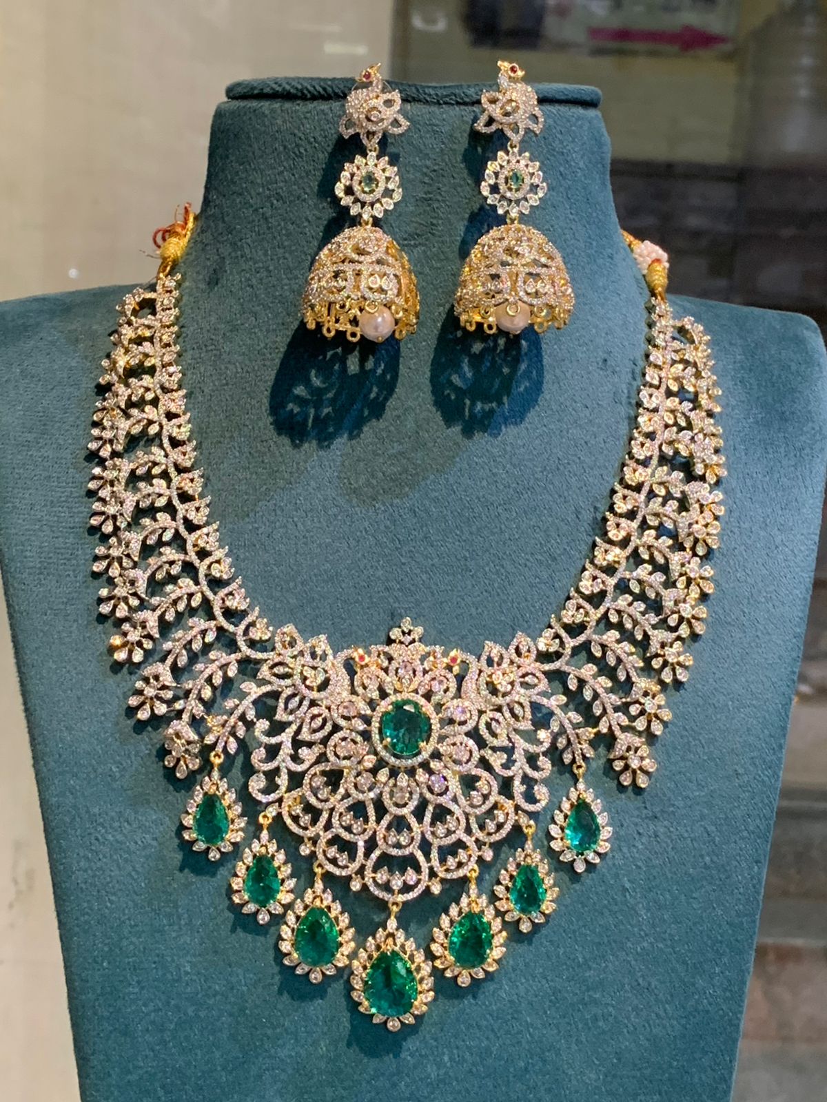 Elegant Premium Floral Design GJ Polish CZ Stone Necklace Set With Earrings