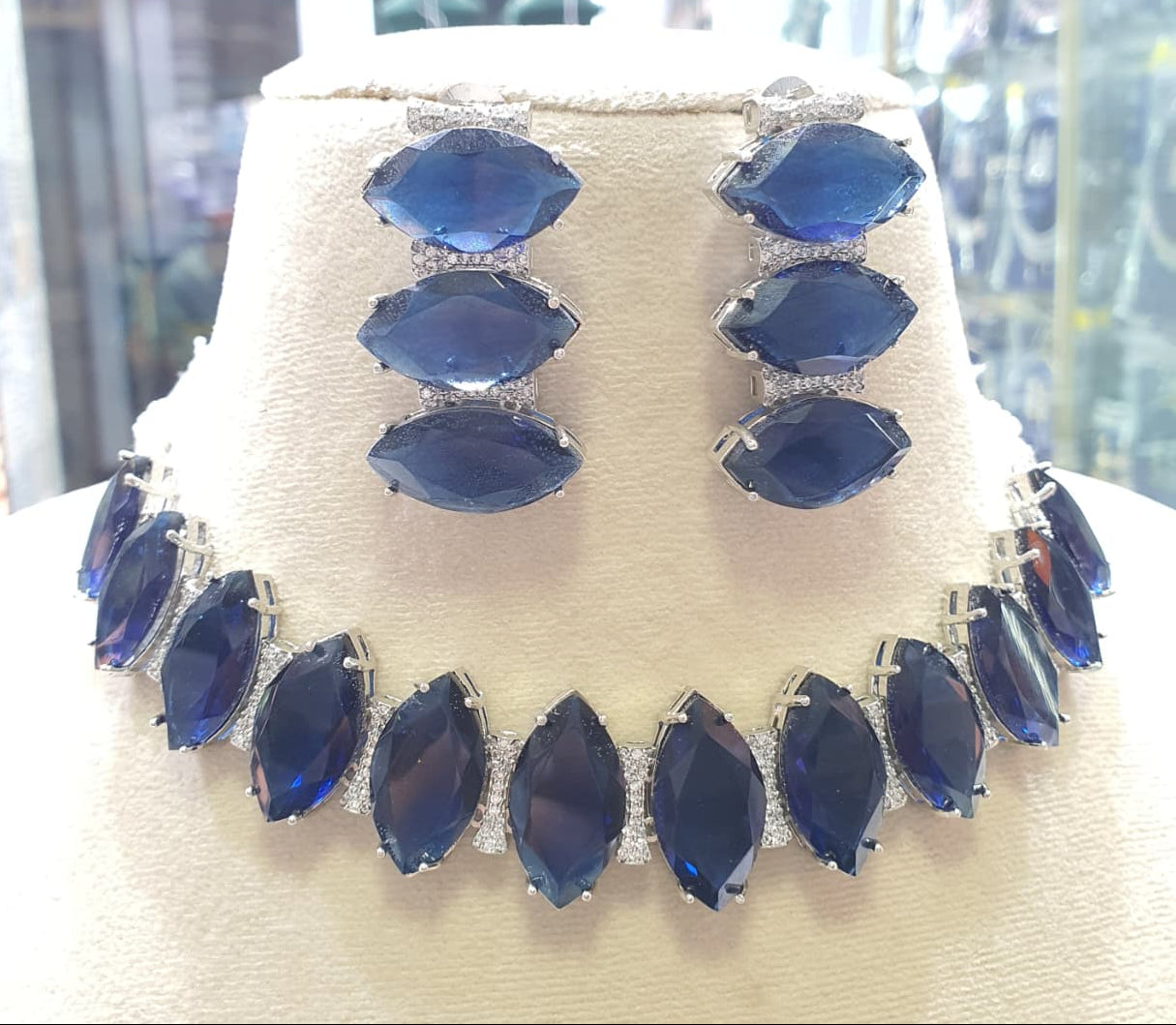 Elegant Premium Partywear Bridal Necklace Set With Earrings - Silver Finish