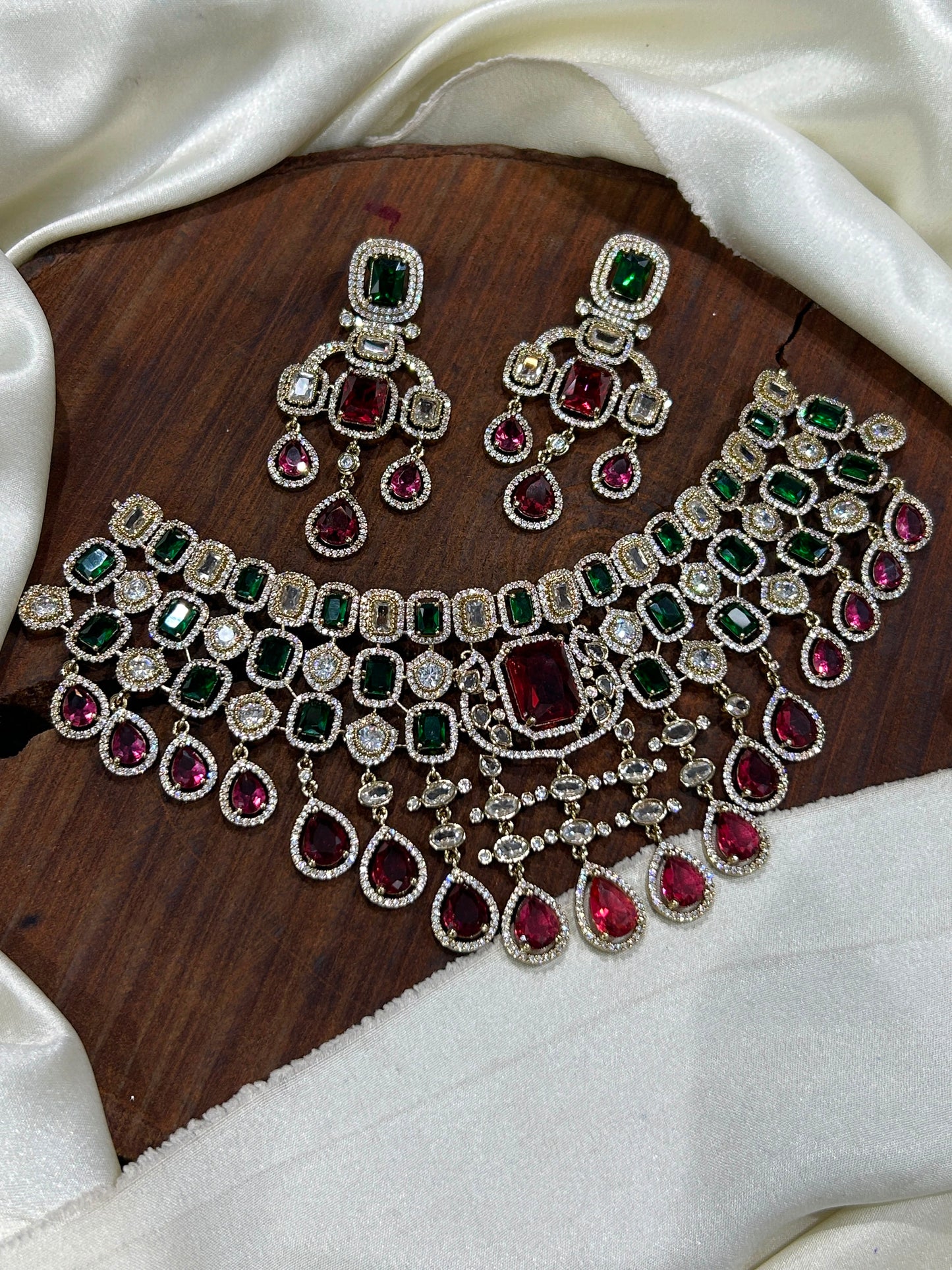 Elegant Victorian Uncut Stone Choker Necklace With Earrings - Premium Quality