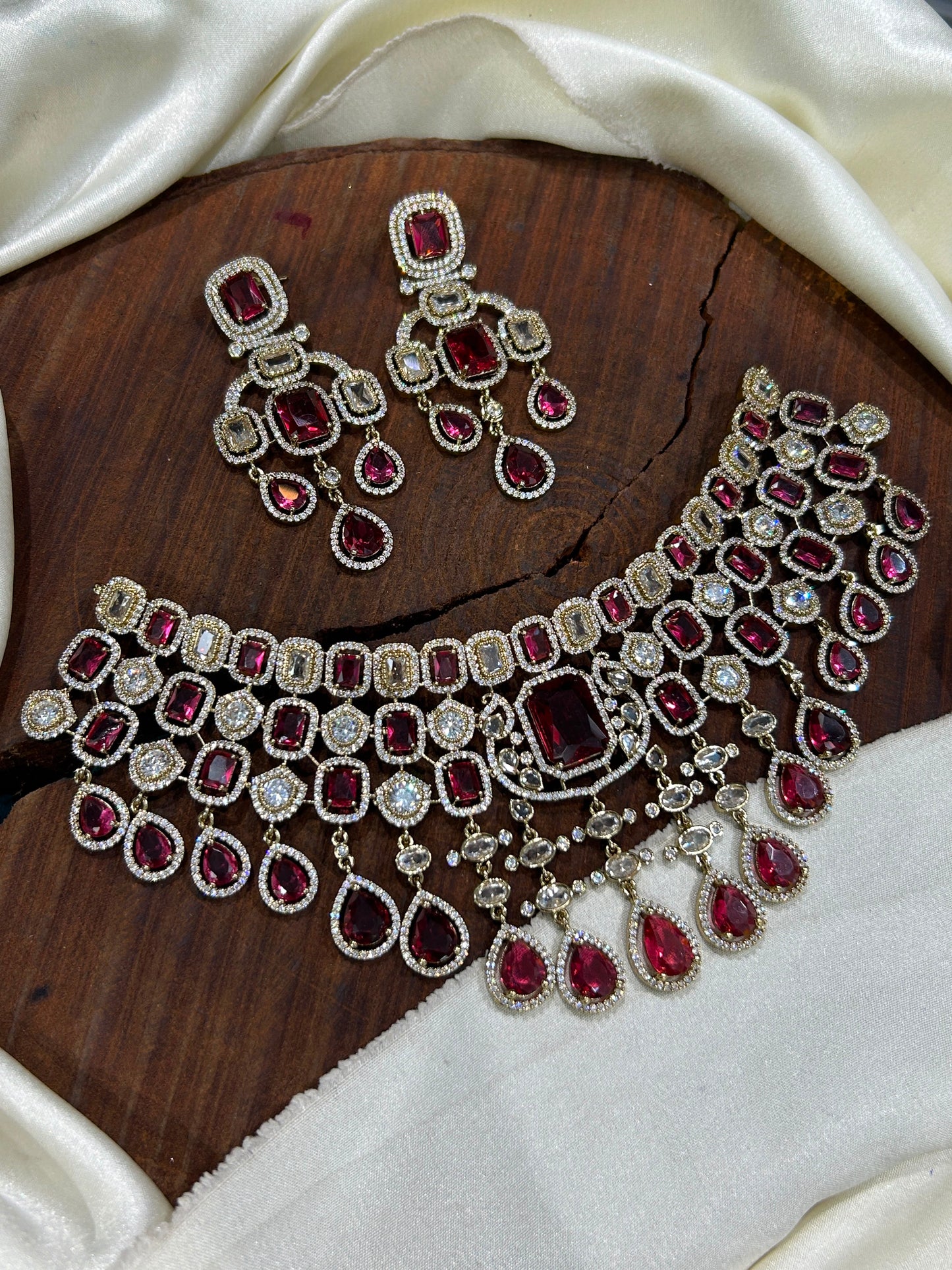 Elegant Victorian Uncut Stone Choker Necklace With Earrings - Premium Quality
