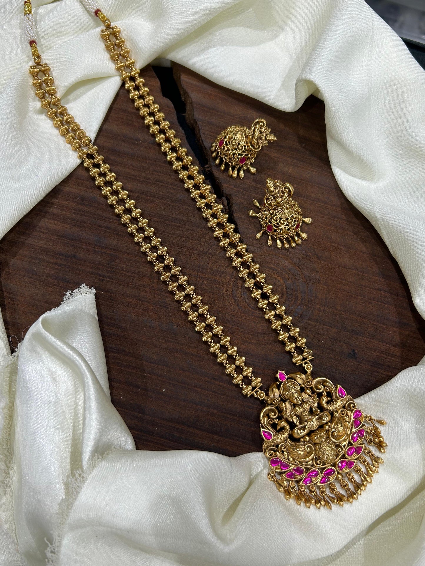 Designer Premium Matte Finish Beads Necklace With Earrings