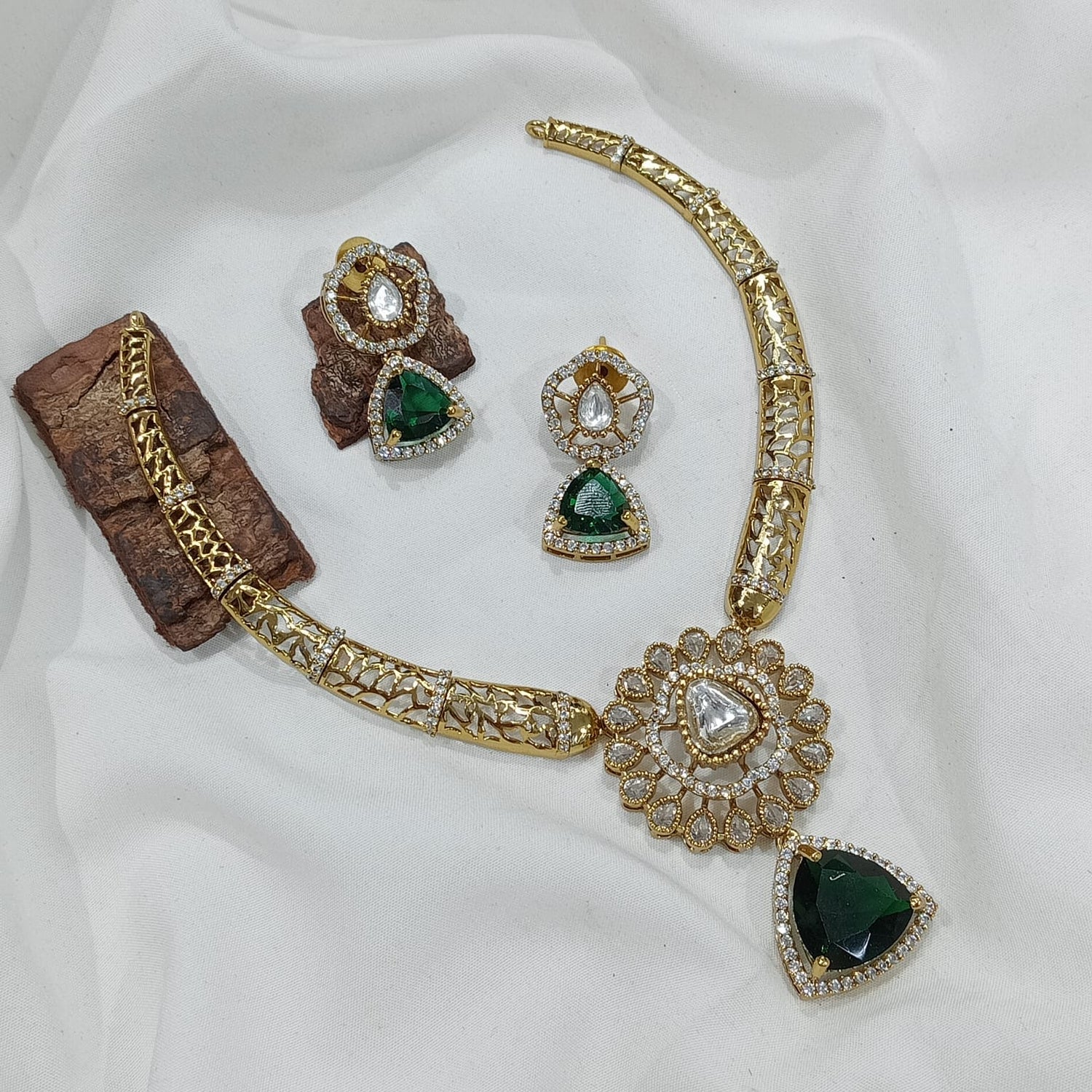 Latest Antique Matte Manju Warrier Manasilayo Kanti Necklace Set