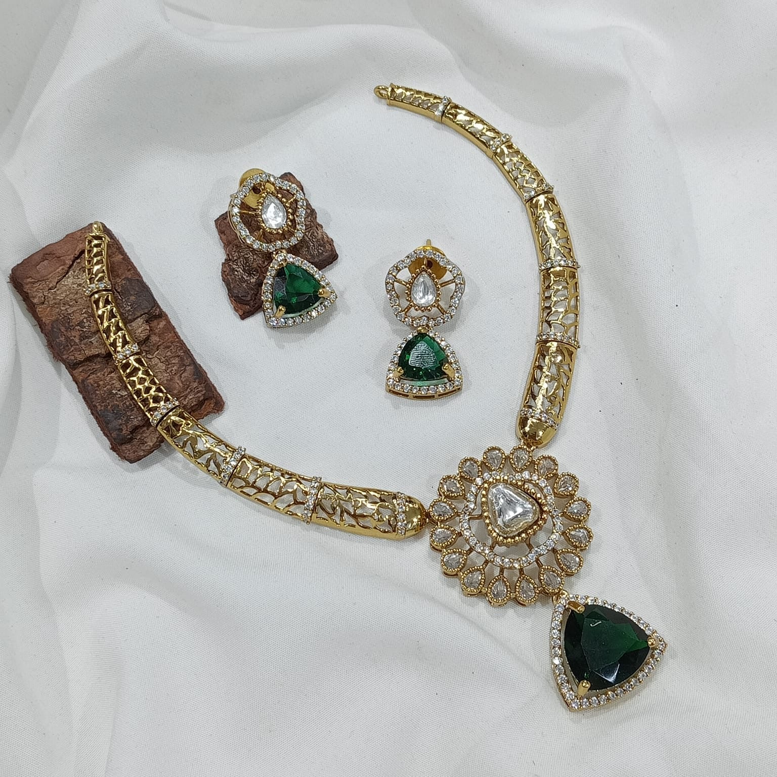 Latest Antique Matte Manju Warrier Manasilayo Kanti Necklace Set