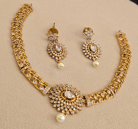Latest Matte Cz Stone Pendant Kanti Necklace and Earrings