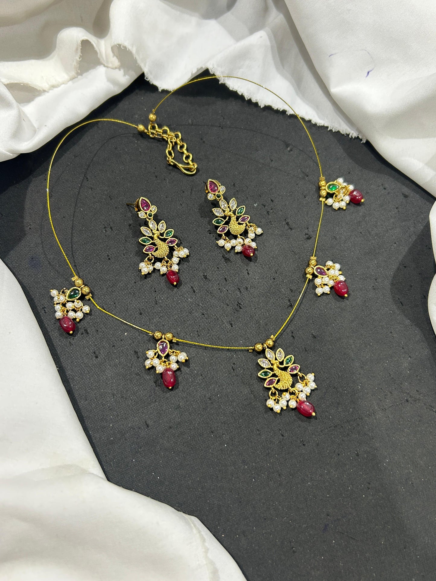 Elegant Premium Invisible Chain Necklace -Peacock Design