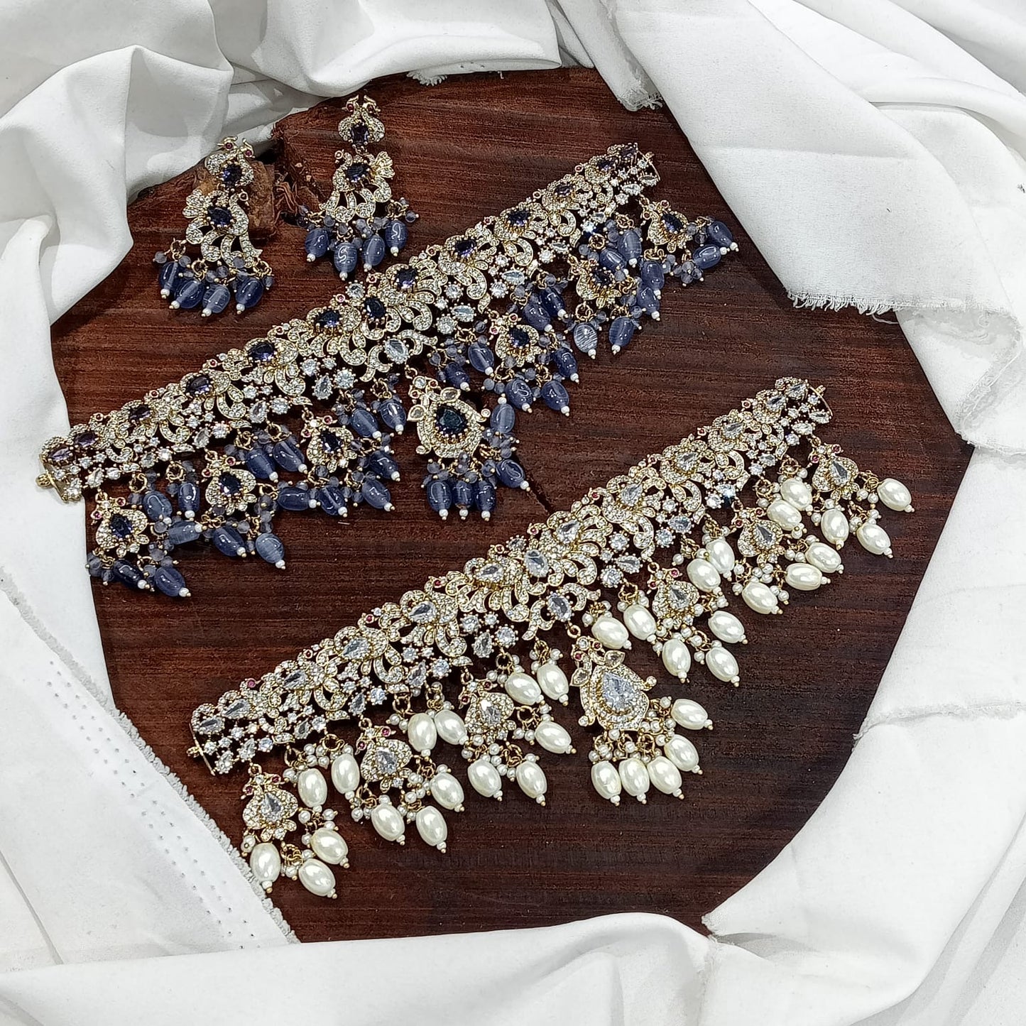 Simply Elegant Victorian Bridal Choker Necklace with Earrings