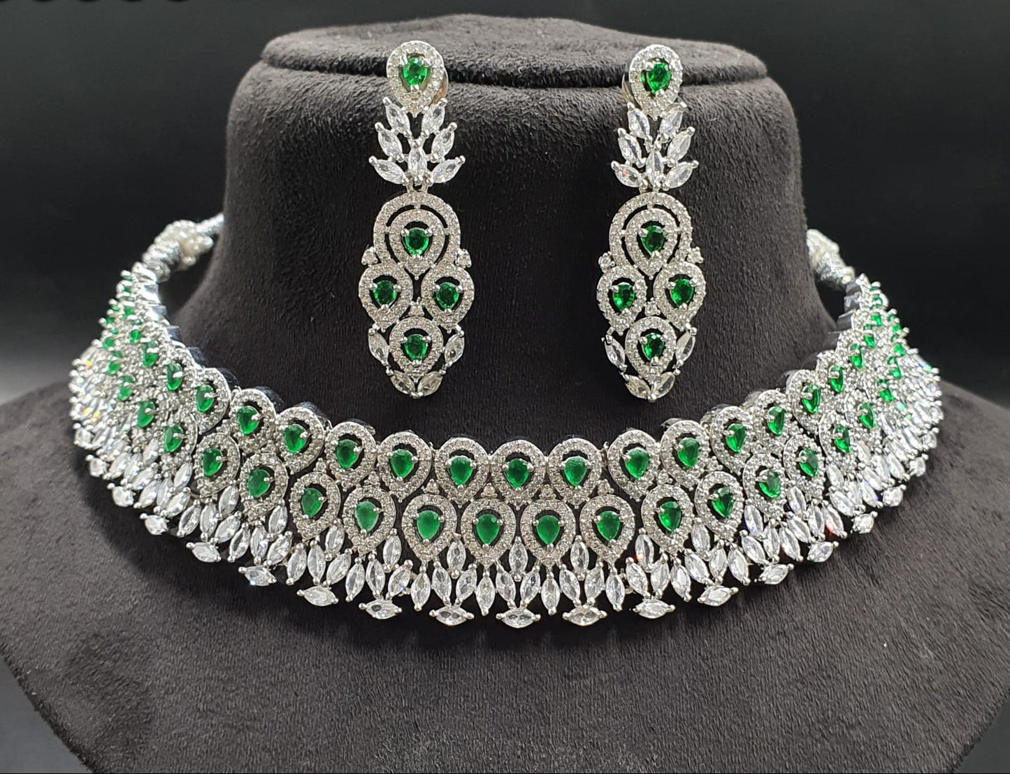 Sprkling Premium Silver Finish Choker Necklace Set With Earrings