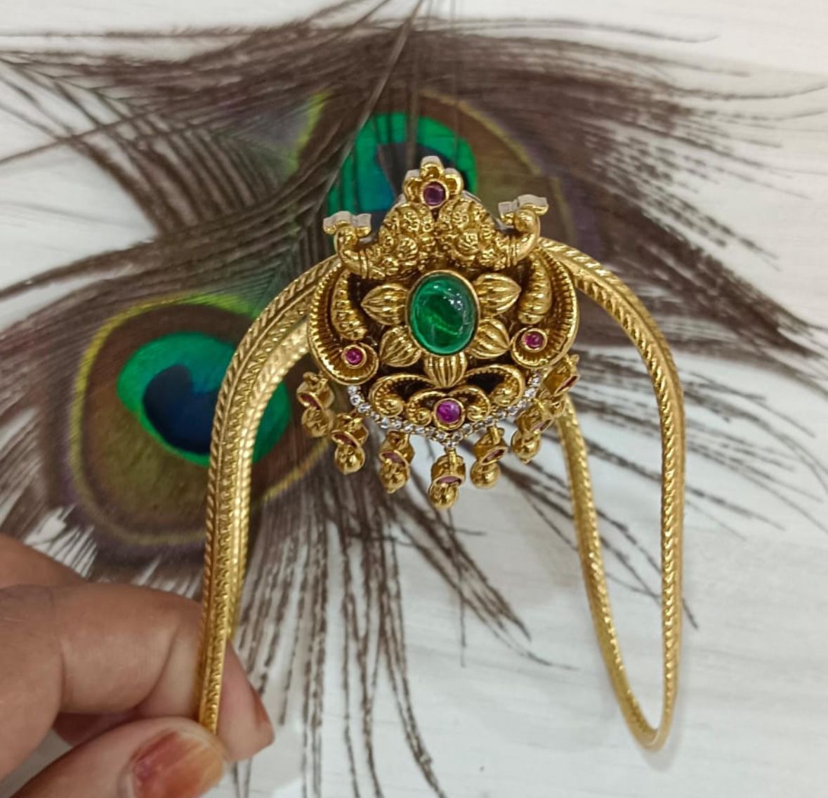 Traditional Bridal Temple Jewelry Adults Vanki/ BajuBand- Multicolor