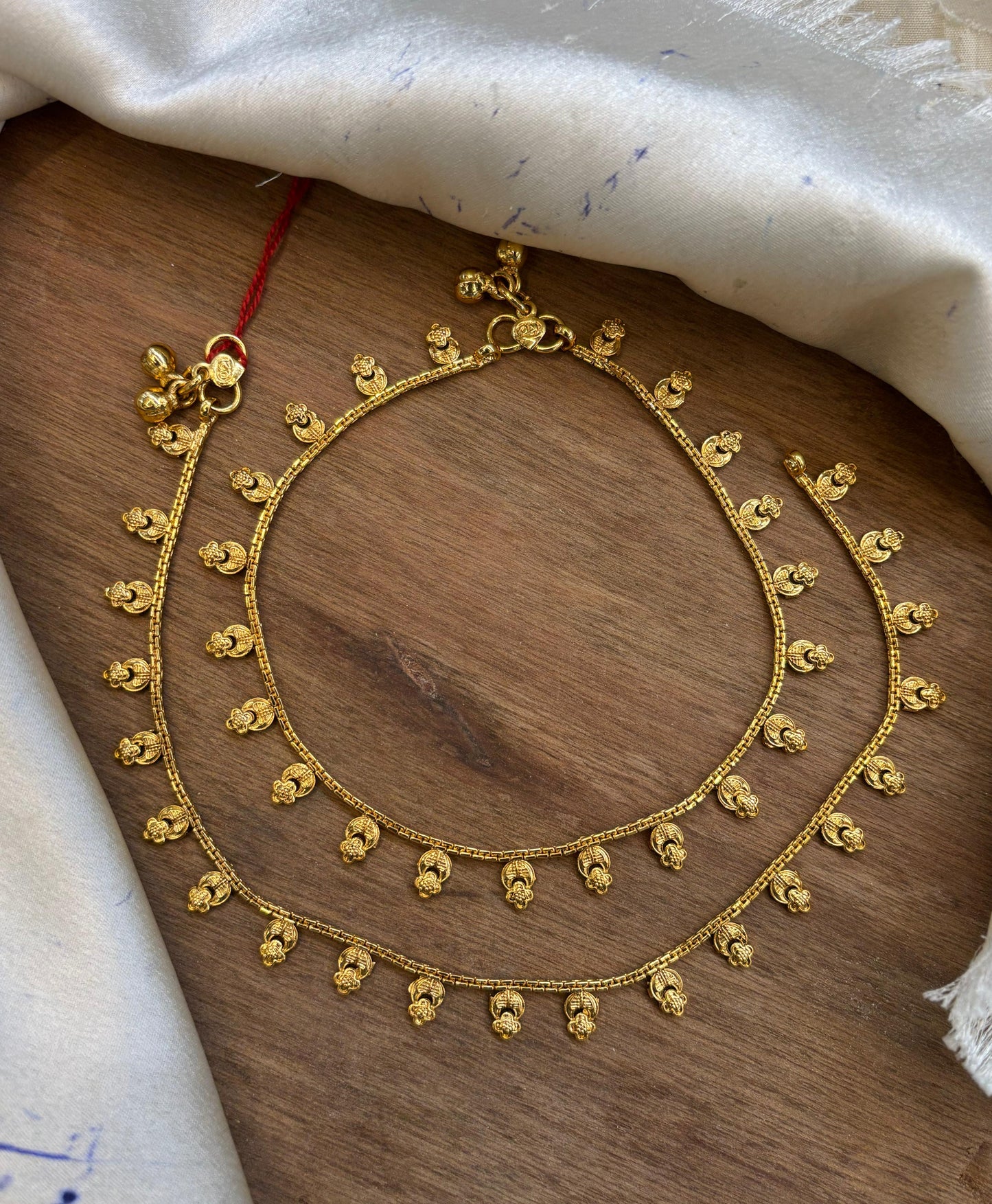 Trraditional Antique Payal With Droplet - 1 Pair 