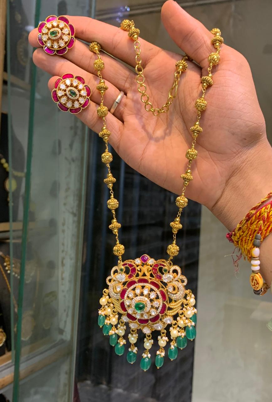 Latest Antique Matte Beads Jadau Kundan Pendant Necklace Set with Beautiful studs