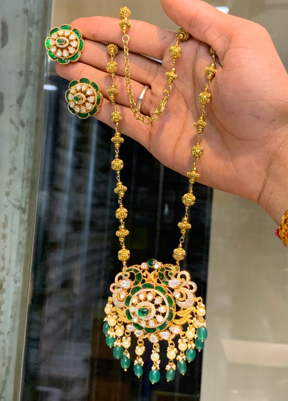 Latest Antique Matte Beads Jadau Kundan Pendant Necklace Set with Beautiful studs