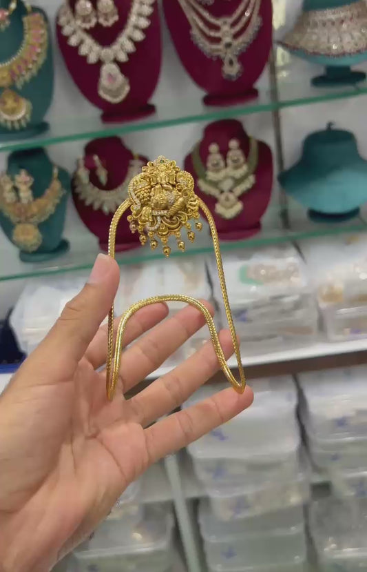 Antique Gold Bridal Vanki / Bajuband With Dangling Beads