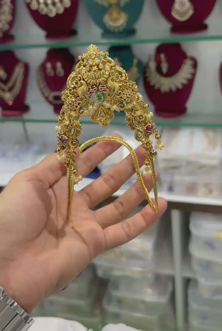 Premium Quality Antique Finish Single Vanki With Beads