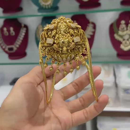 Cute Designs Single Vanki/ BajuBand With Hanging Drops - Temple Jewelry