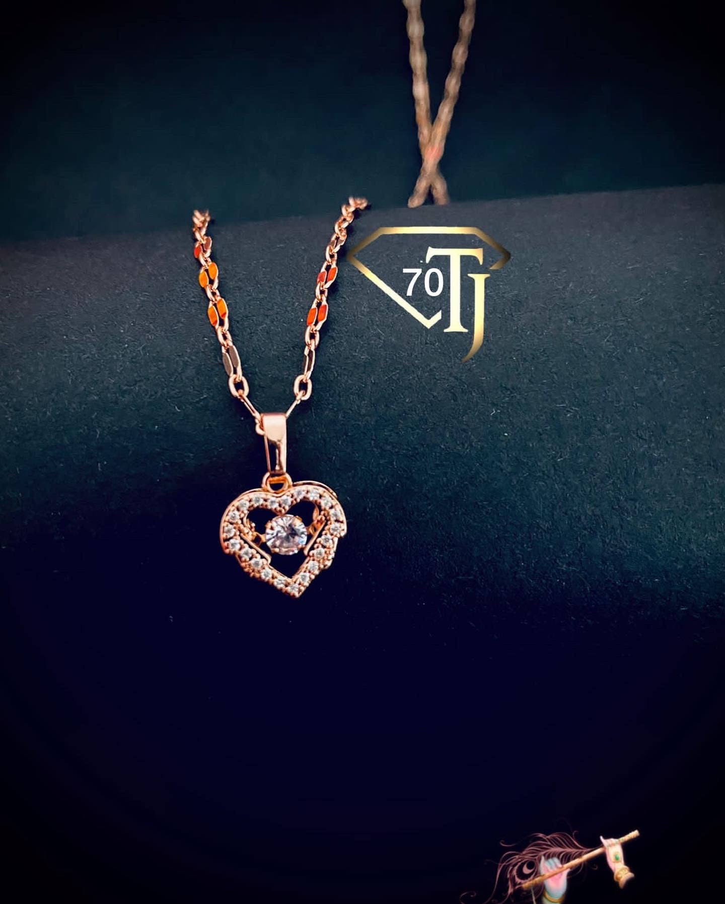Cute Gift- Pendant chain with dancing diamond made specially just for you1